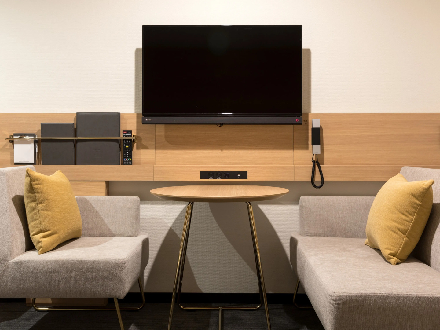 Отель Nishitetsu Inn Shinjuku