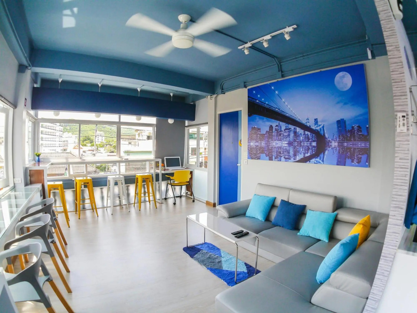 The Moon Hostel Hua Hin