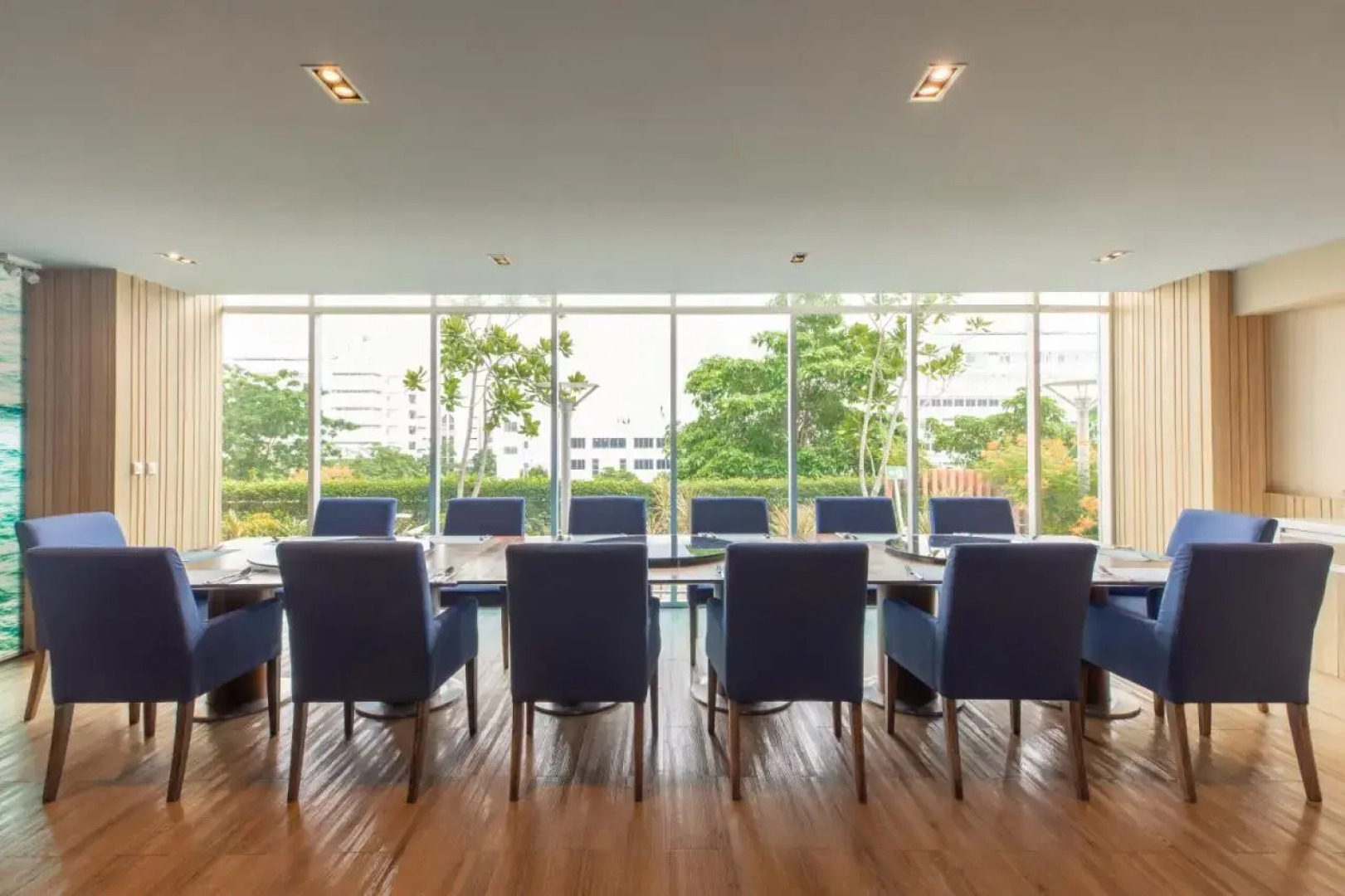 Centara Life Government Complex Hotel & Convention Centre Chaeng Watthana