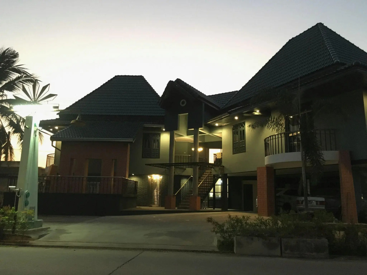 Rawanda Resort Hotel