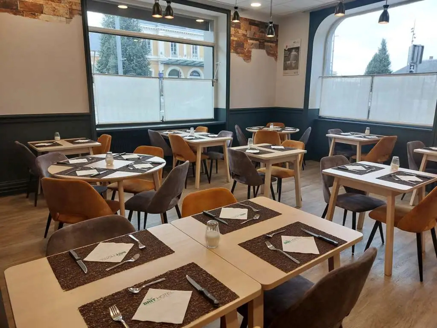 Brit Hotel Roanne - Le Grand Hotel