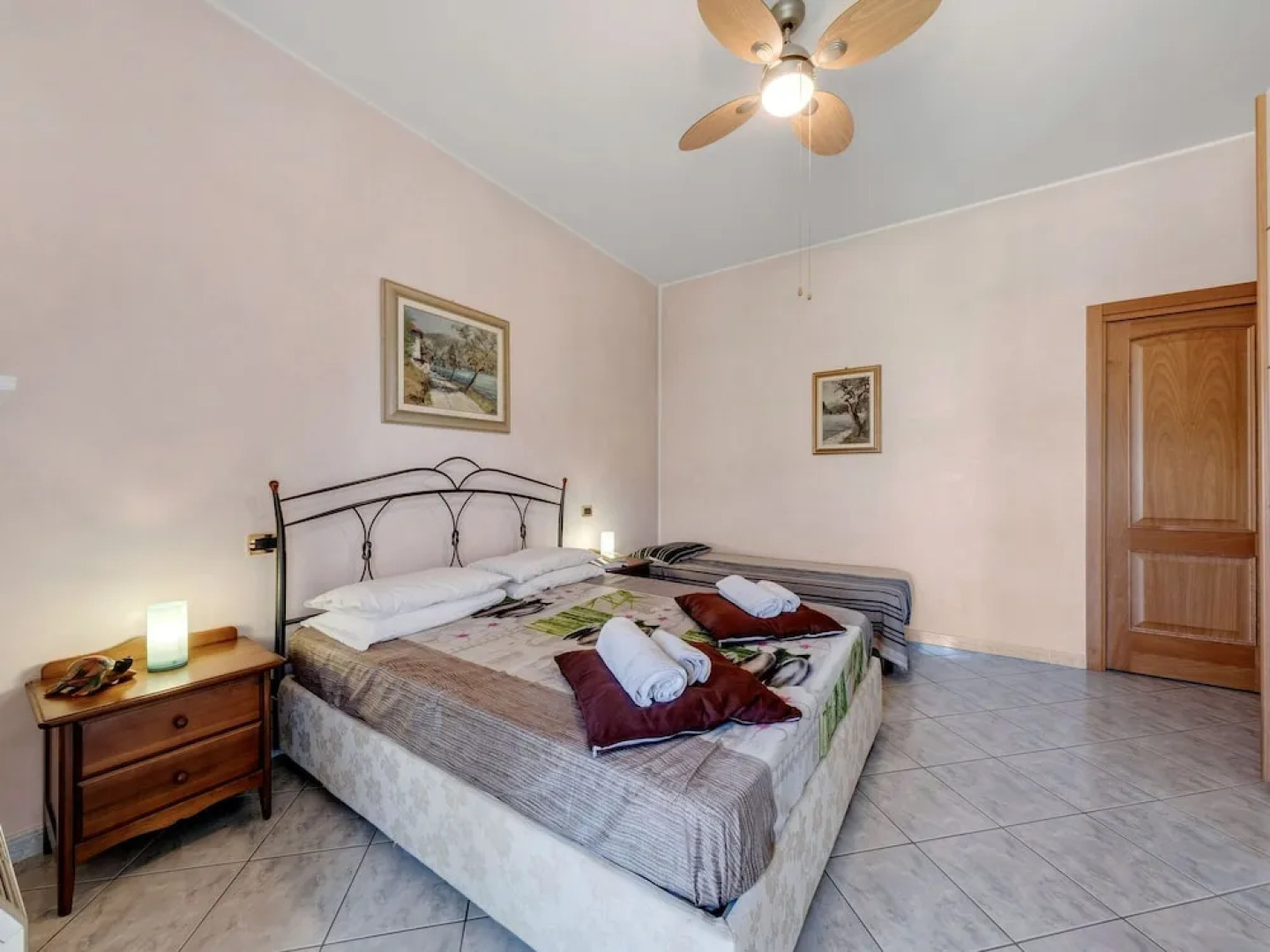 Traditional Apartment in Monte Isola near Lake Beach