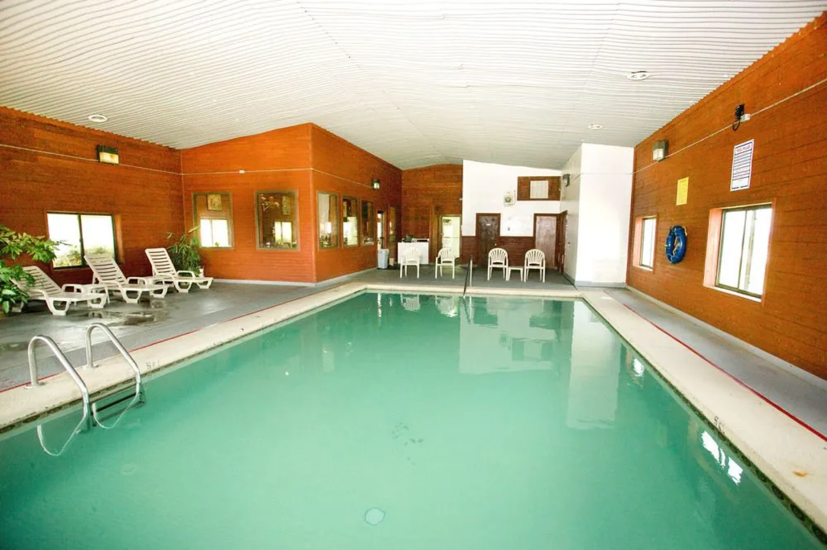 Super 8 Van Buren/Ft. Smith Area