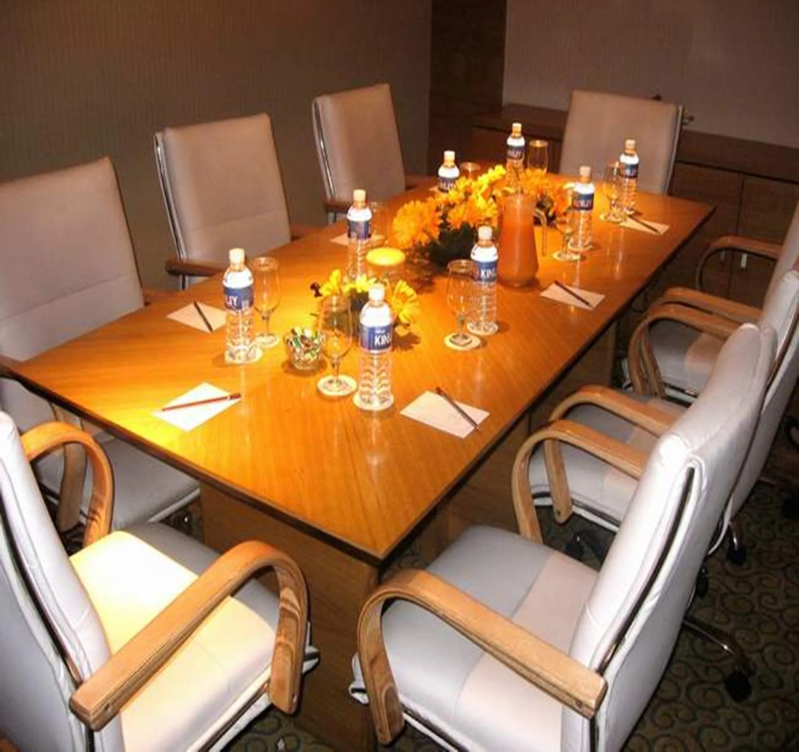 Peerless Hotel Kolkata