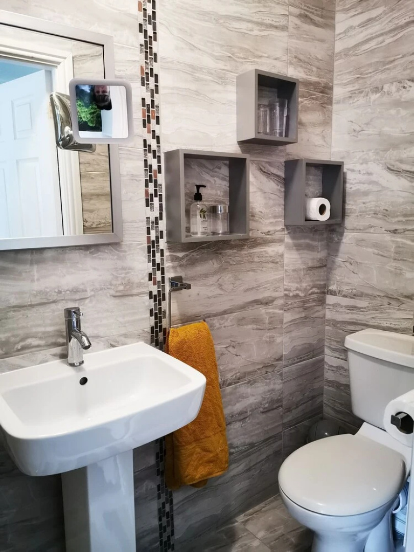 Dolweunydd Bed & Breakfast