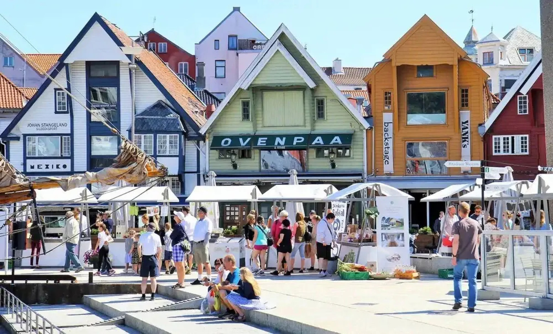 Bright And Modern - 2-bedroom, Central, Free Parking