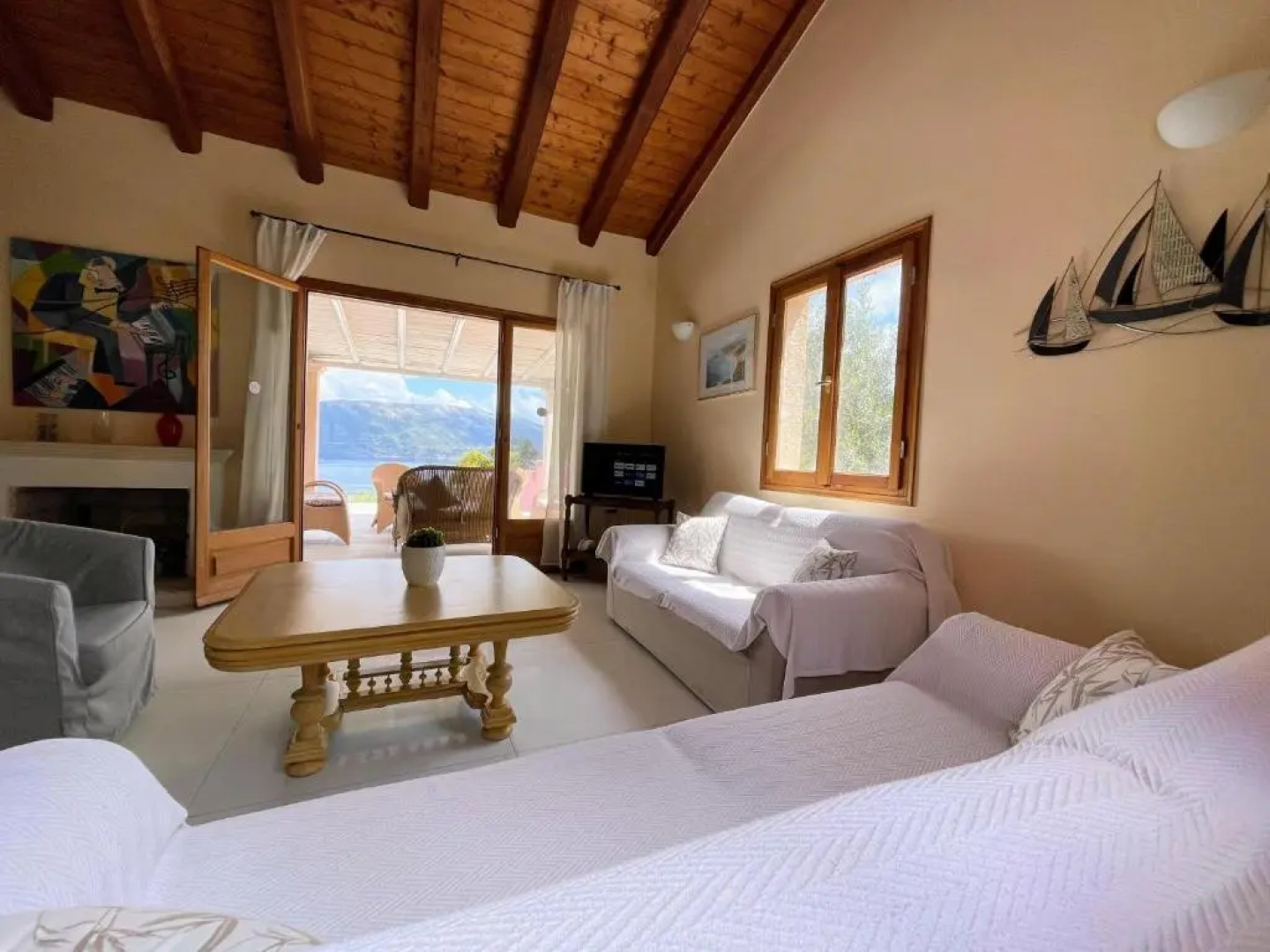 Villa Helios sea view & pool 3km from Fiskardo