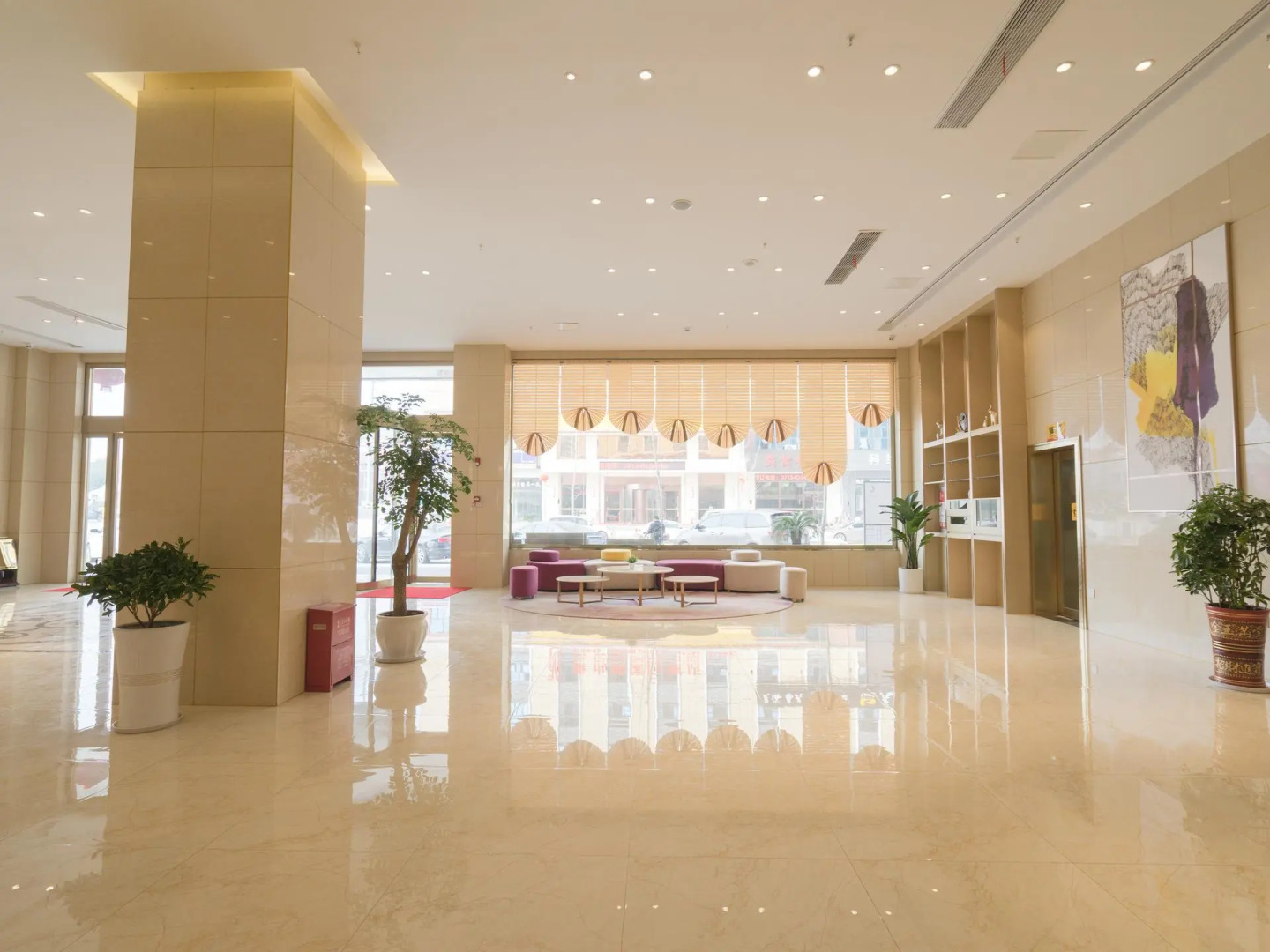 Lavande Hotel·Macheng High-speed Station