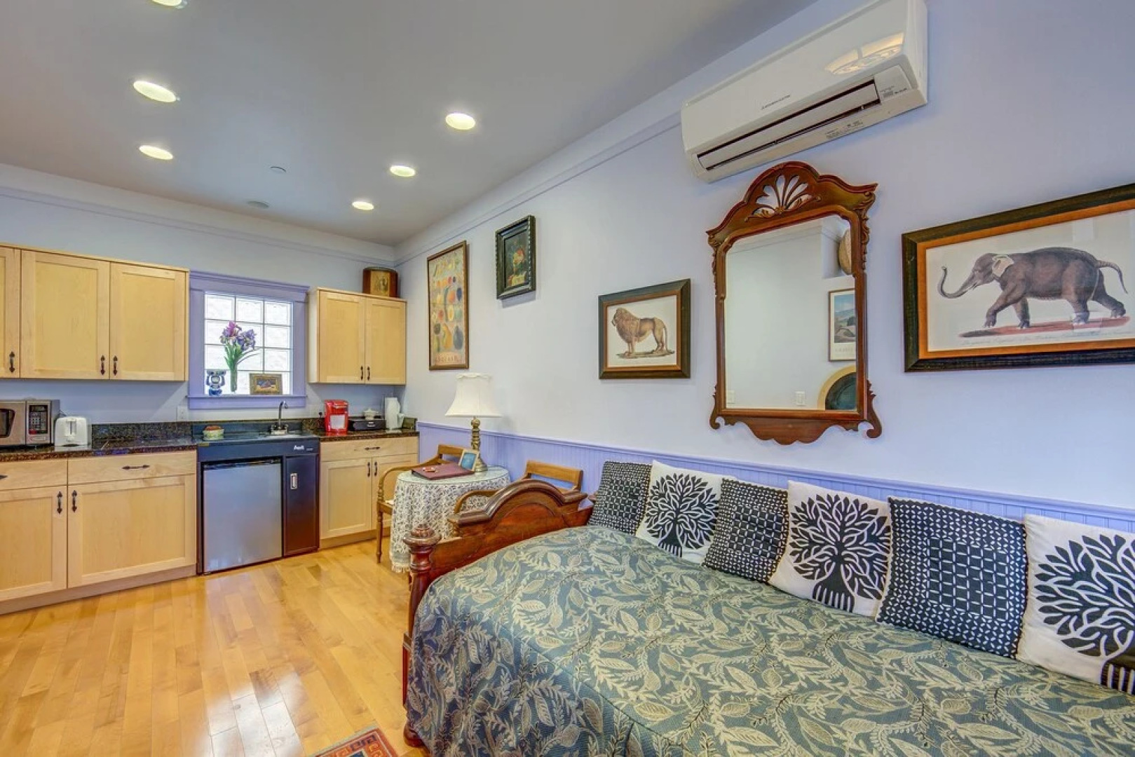 Carlisle Garden Suites