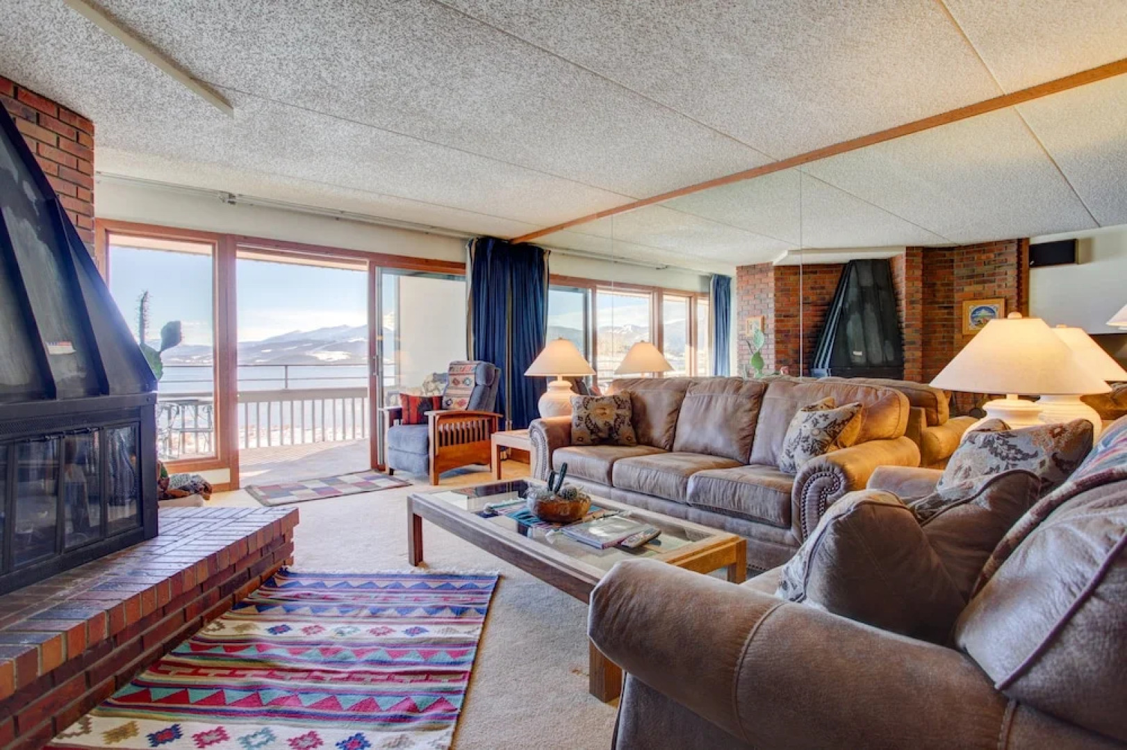 207 Point Dillon 2 Bedrooms 2 Bathrooms Condo
