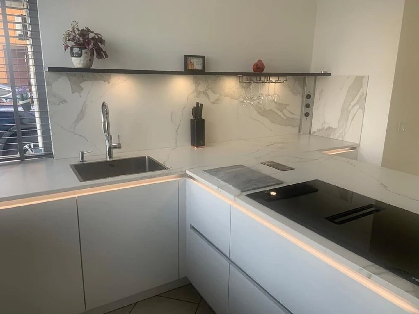 Sunny Holiday Home in Alkmaar on the Water