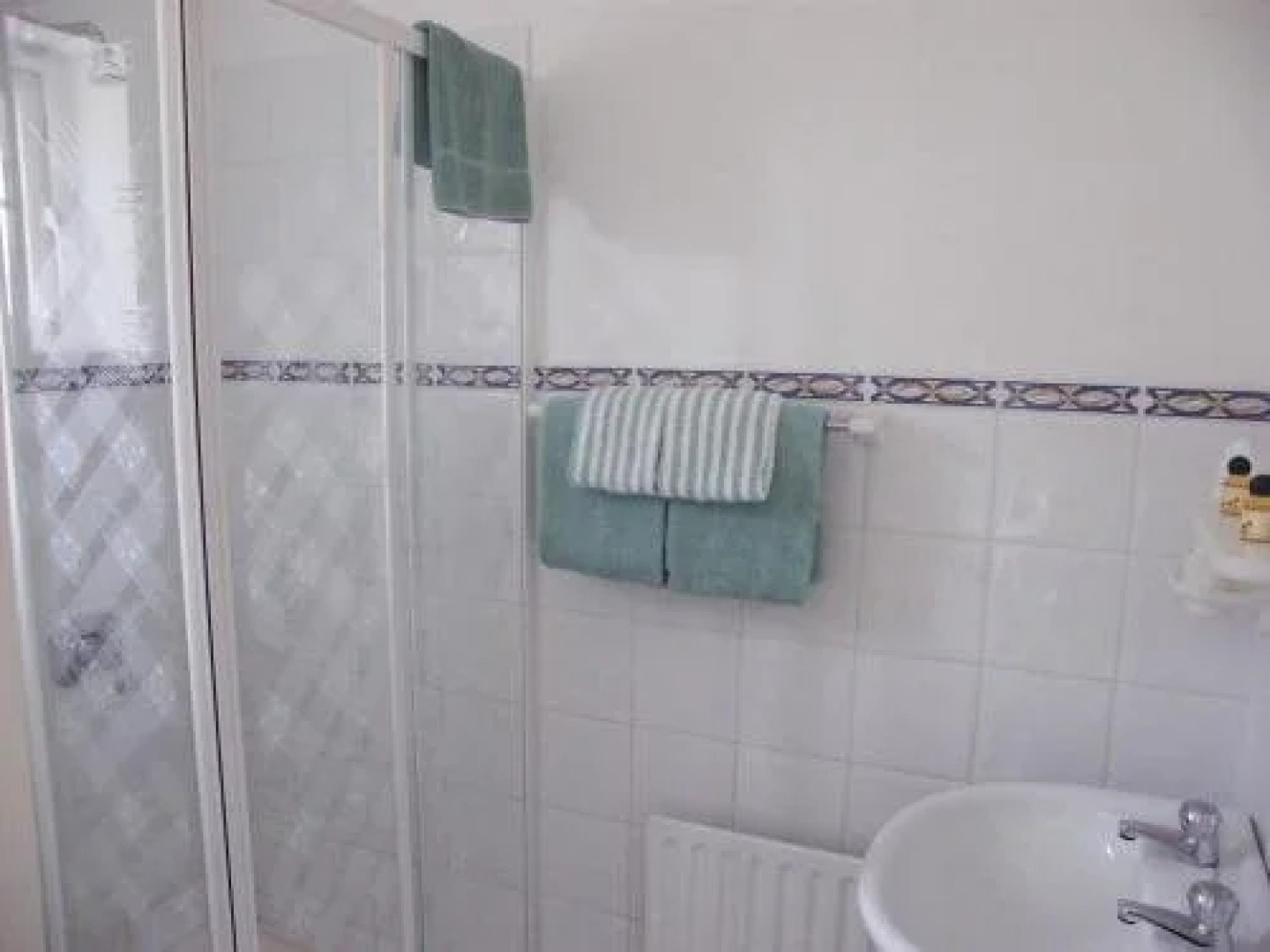 The Rose Garden Bed & Breakfast And Cafe