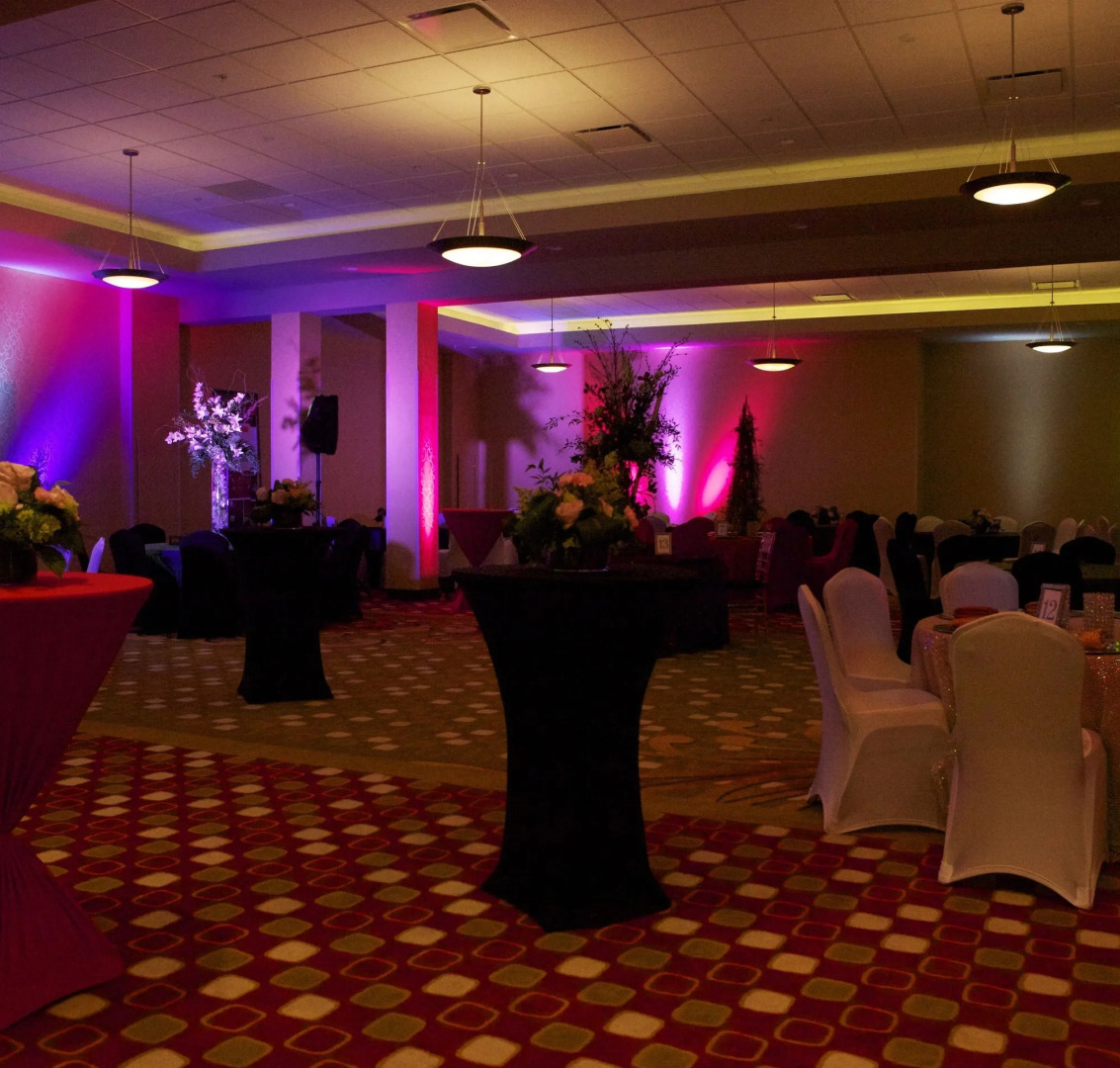 Holiday Inn Omaha Downtown - Waterpark by IHG