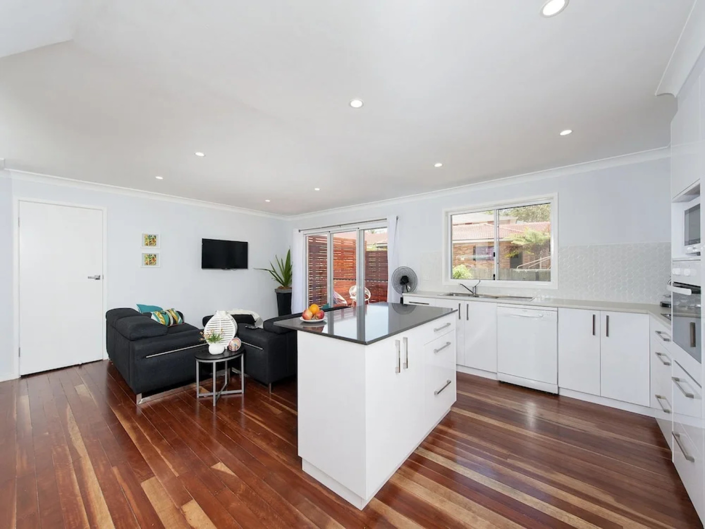 Sandy Point Road, 98, Eden by the Bay