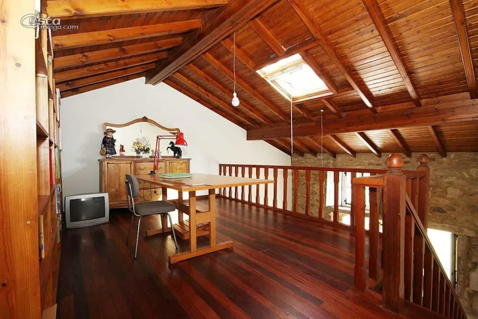 107565 House In Outes