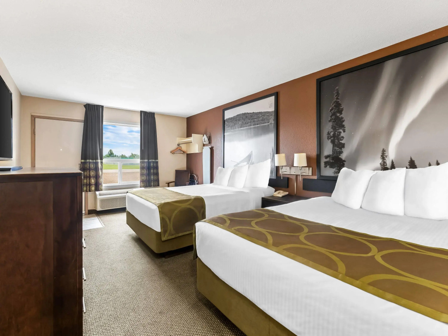 Super 8 by Wyndham Meadow Lake