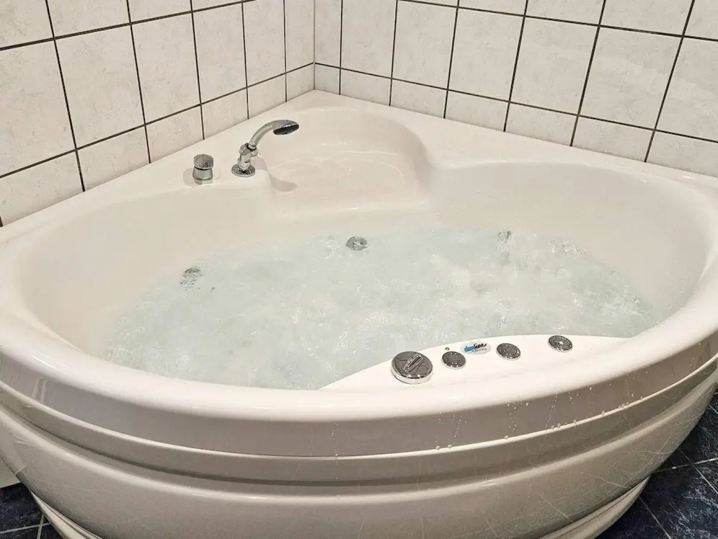 6 Person Holiday Home in Leikanger