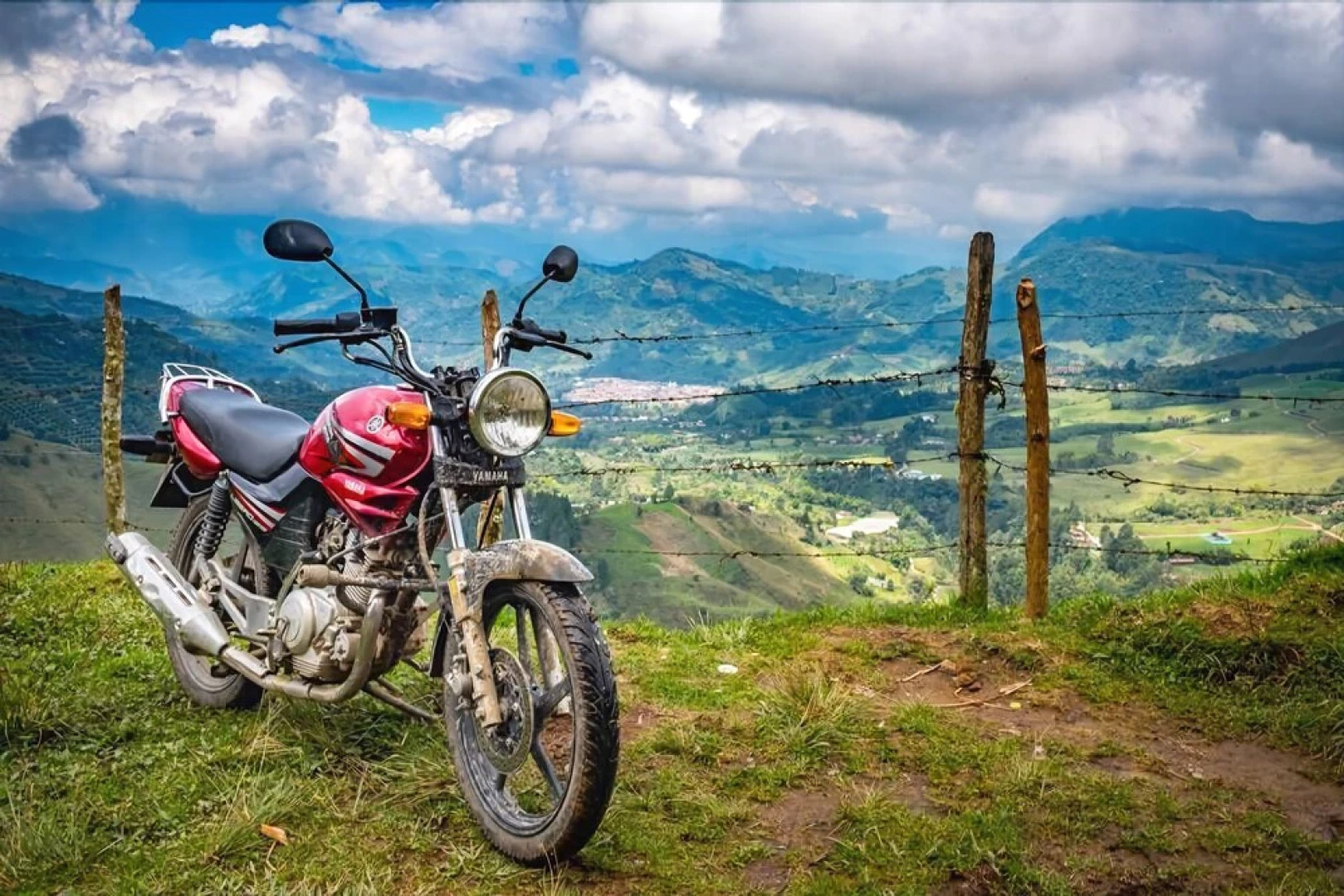 Casa Kayam Hostal y Residencia Artistica