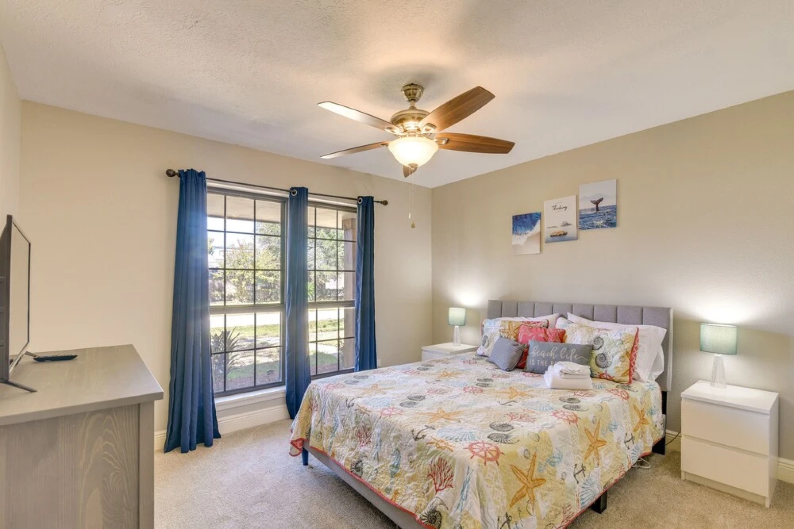 Seabrook Getaway: 5 Mi to Nasa Control Center!