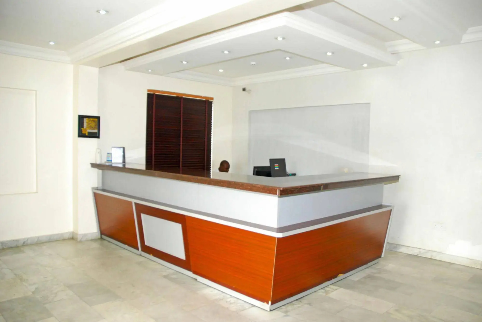 Lucky Sunshine Hotel