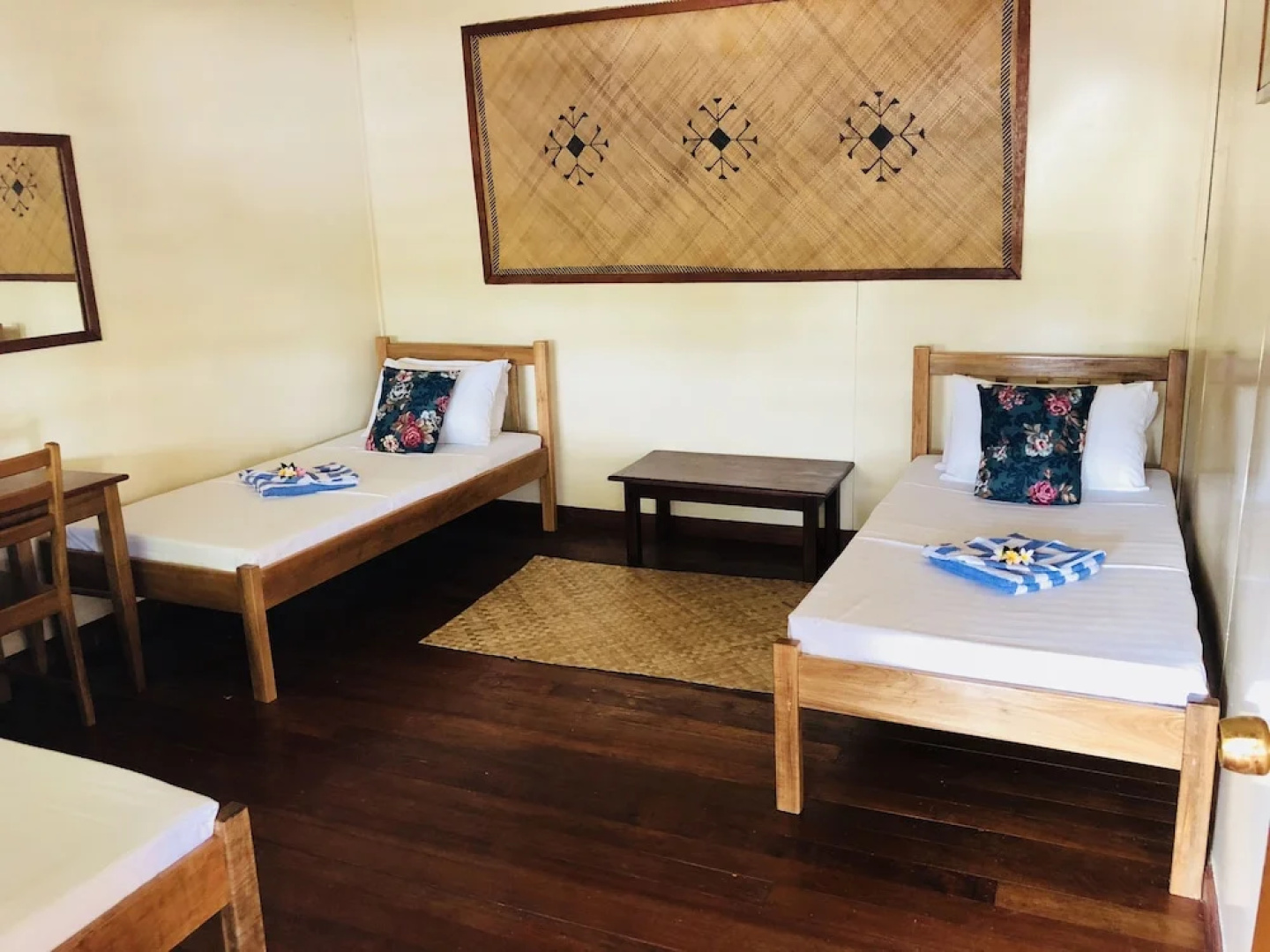 Qua Roviana Motel