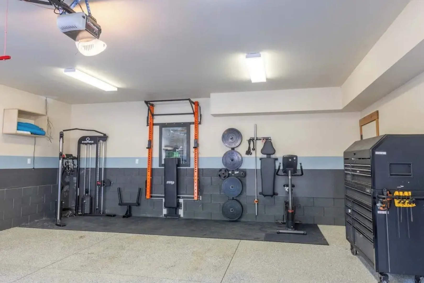 The Elevator House Sleeps 10!