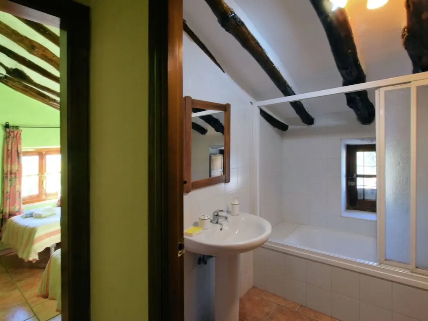 Comfortable Cottage in Periana With Swimming Pool