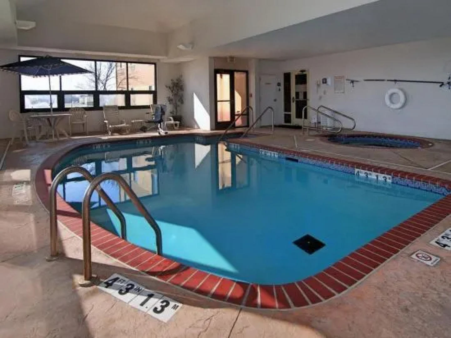 Comfort Inn & Suites