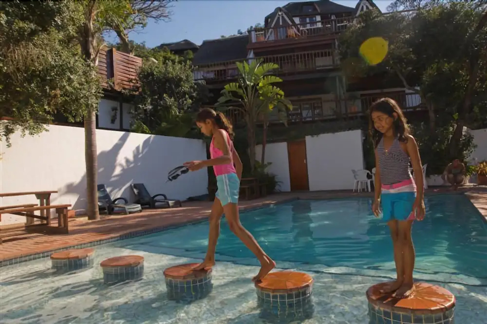 Crawfords Beach Lodge & Cabins