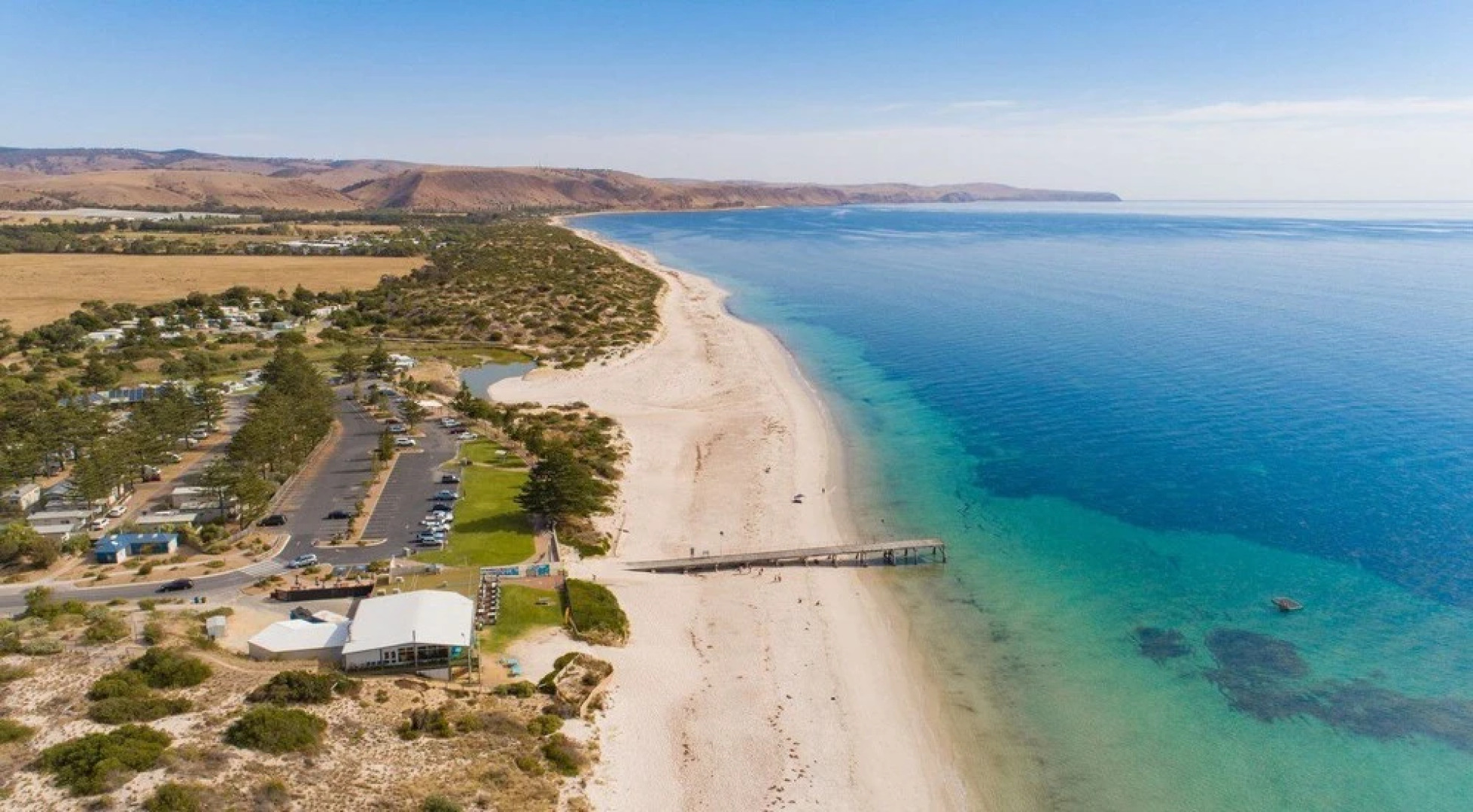 The Log Cabin - 47 Jetty Road