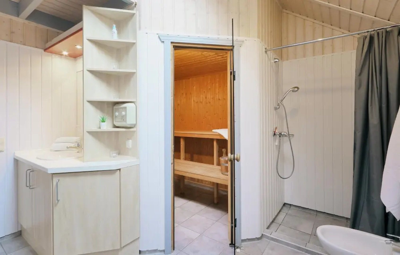 Amazing Home in Rechlin With 2 Bedrooms, Sauna and Wifi