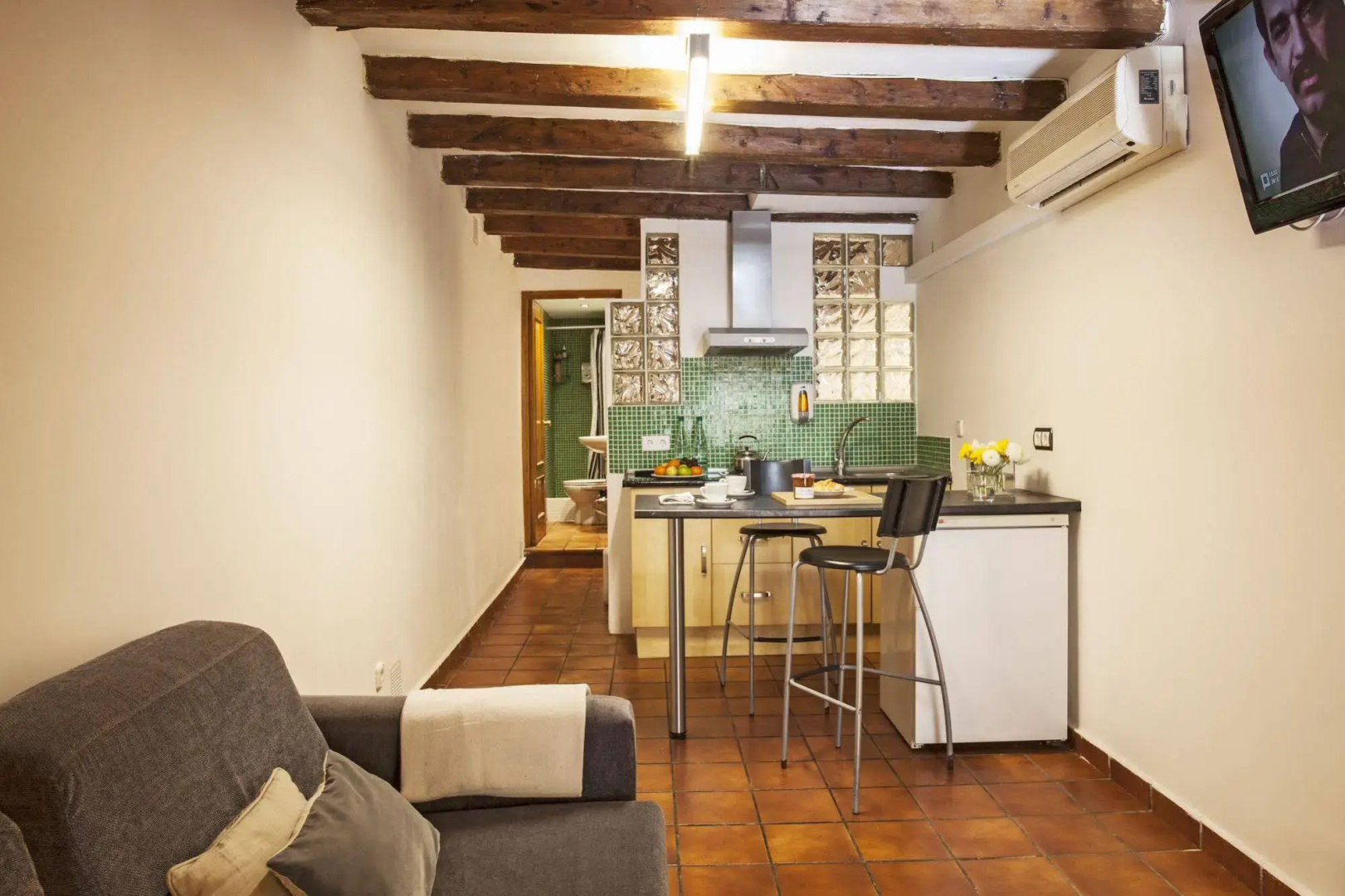 AinB Las Ramblas-Guardia Apartments