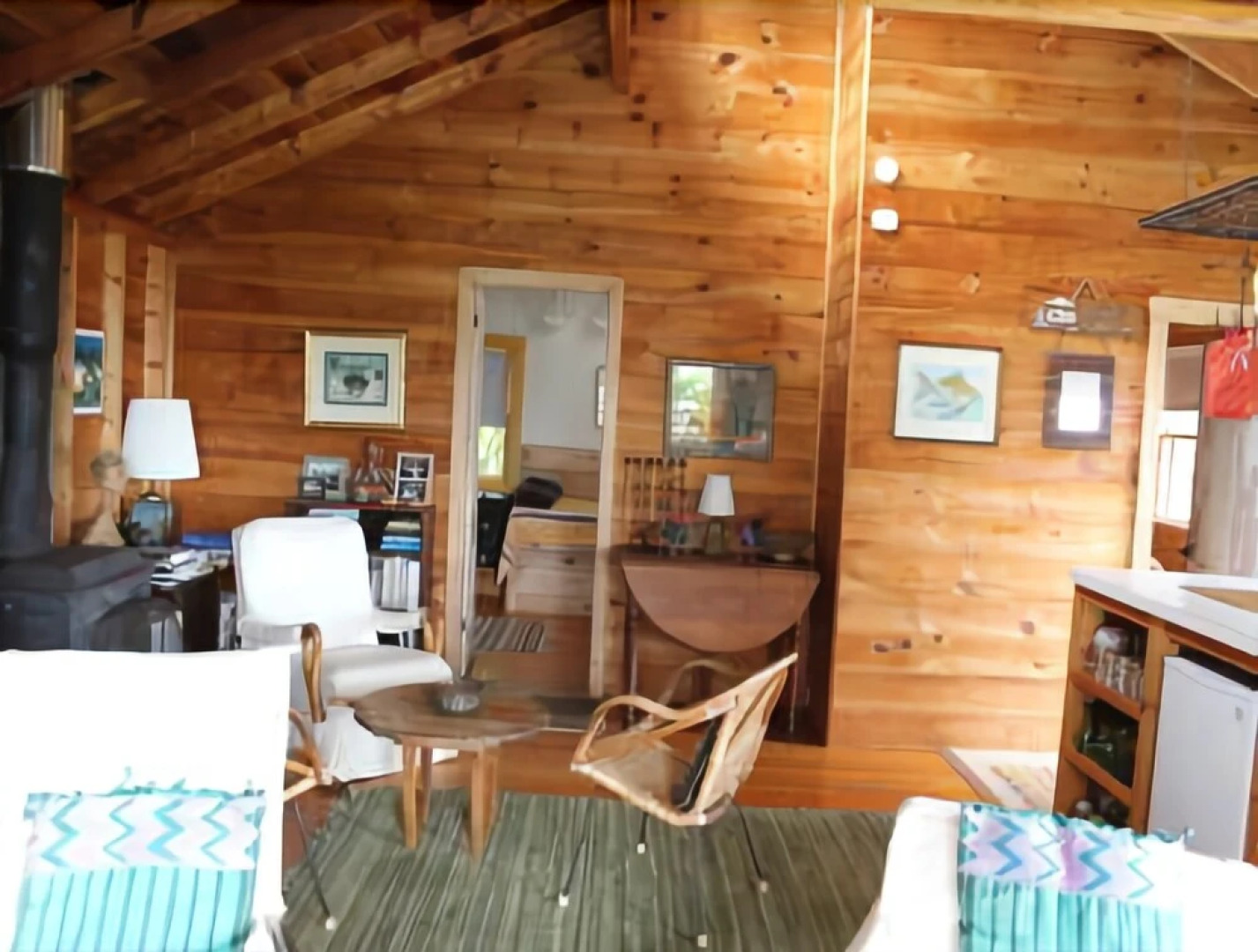 Jennifers Cottage - Two Bedroom Home