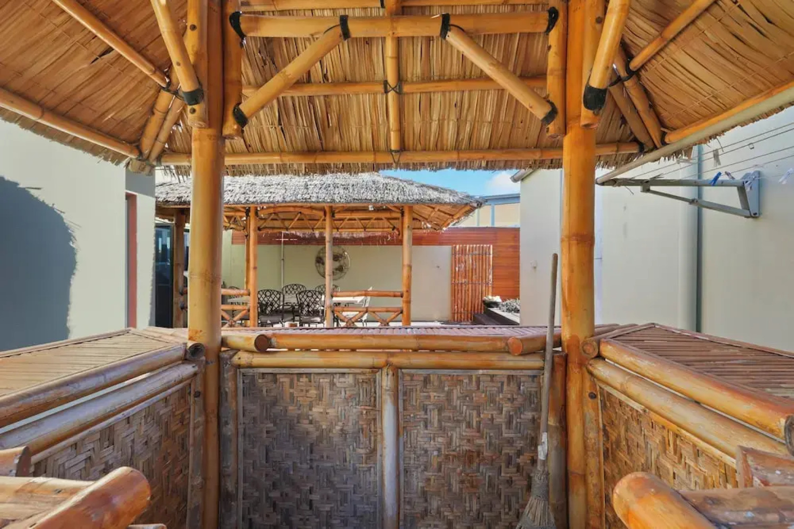 Waterfront Home - Gorgeous Views - 2 Bed