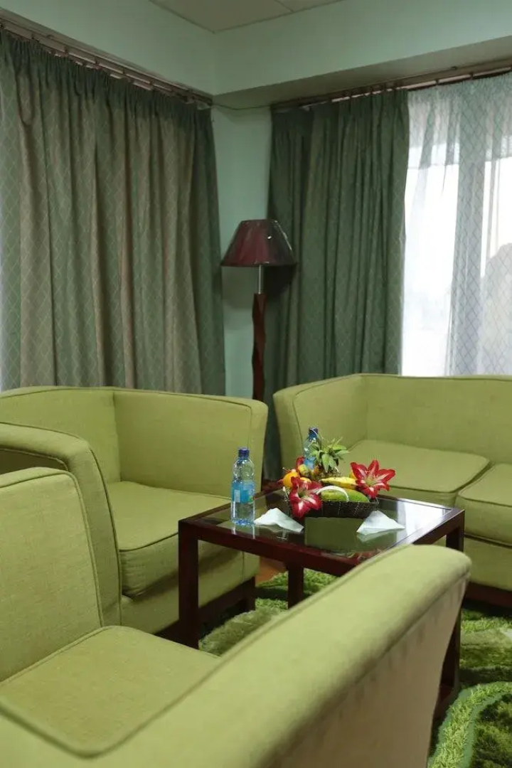 Rahnile Hotel