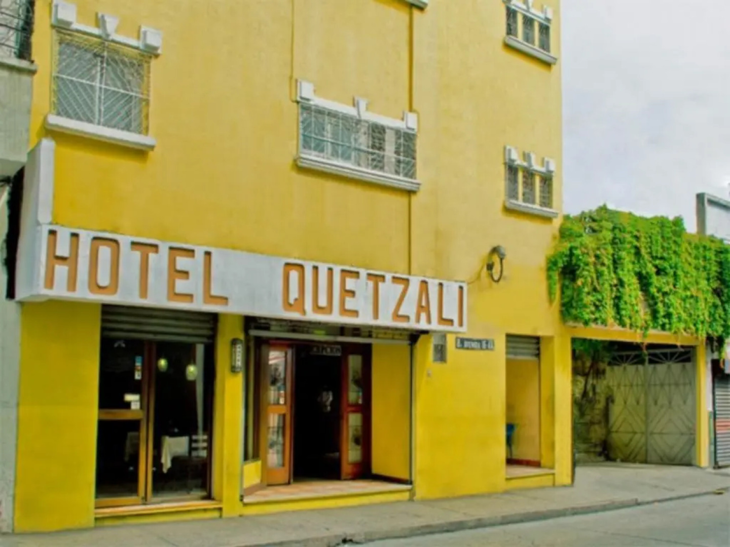 Hotel Quetzali