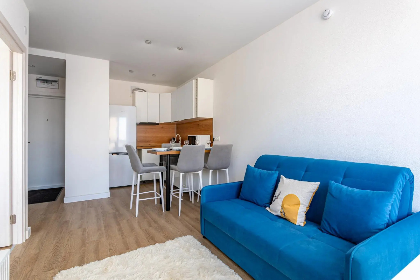 InHome24 (ИнХоум24) на шоссе Очаковское