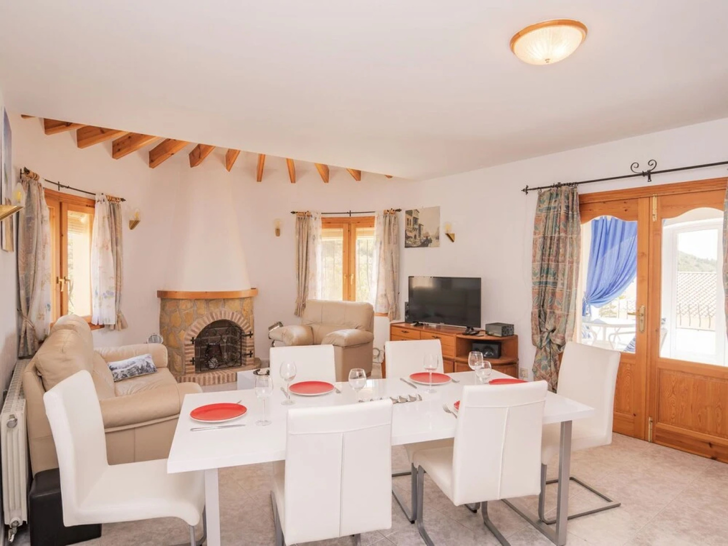 6-p Villa in the Right Place With an Amazing View, Swimming Pool and Terraces