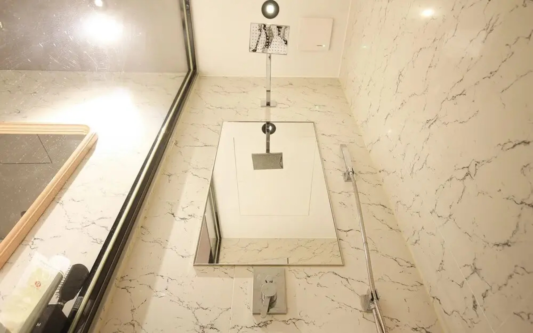 Busan Jeonggwan Raum Hotel