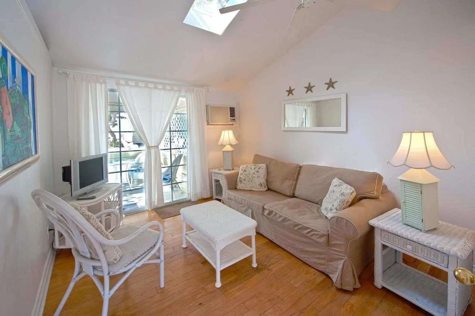 Bungalow Beach Resort