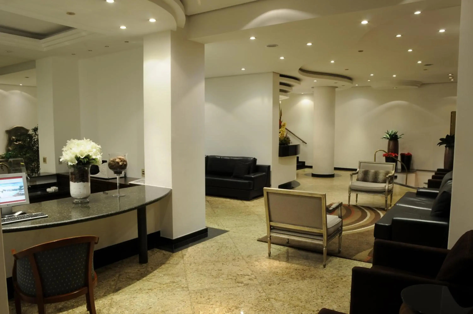 Shelton Hotel