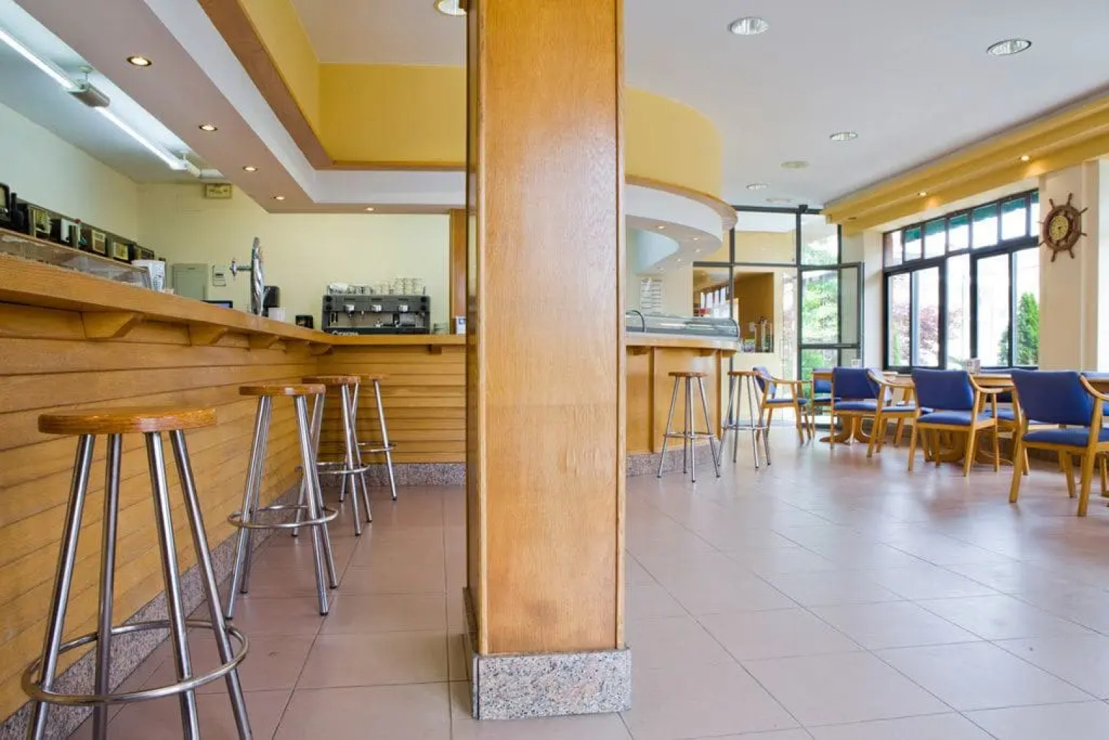 Los Arces de Isla Hotel & Apartamentos