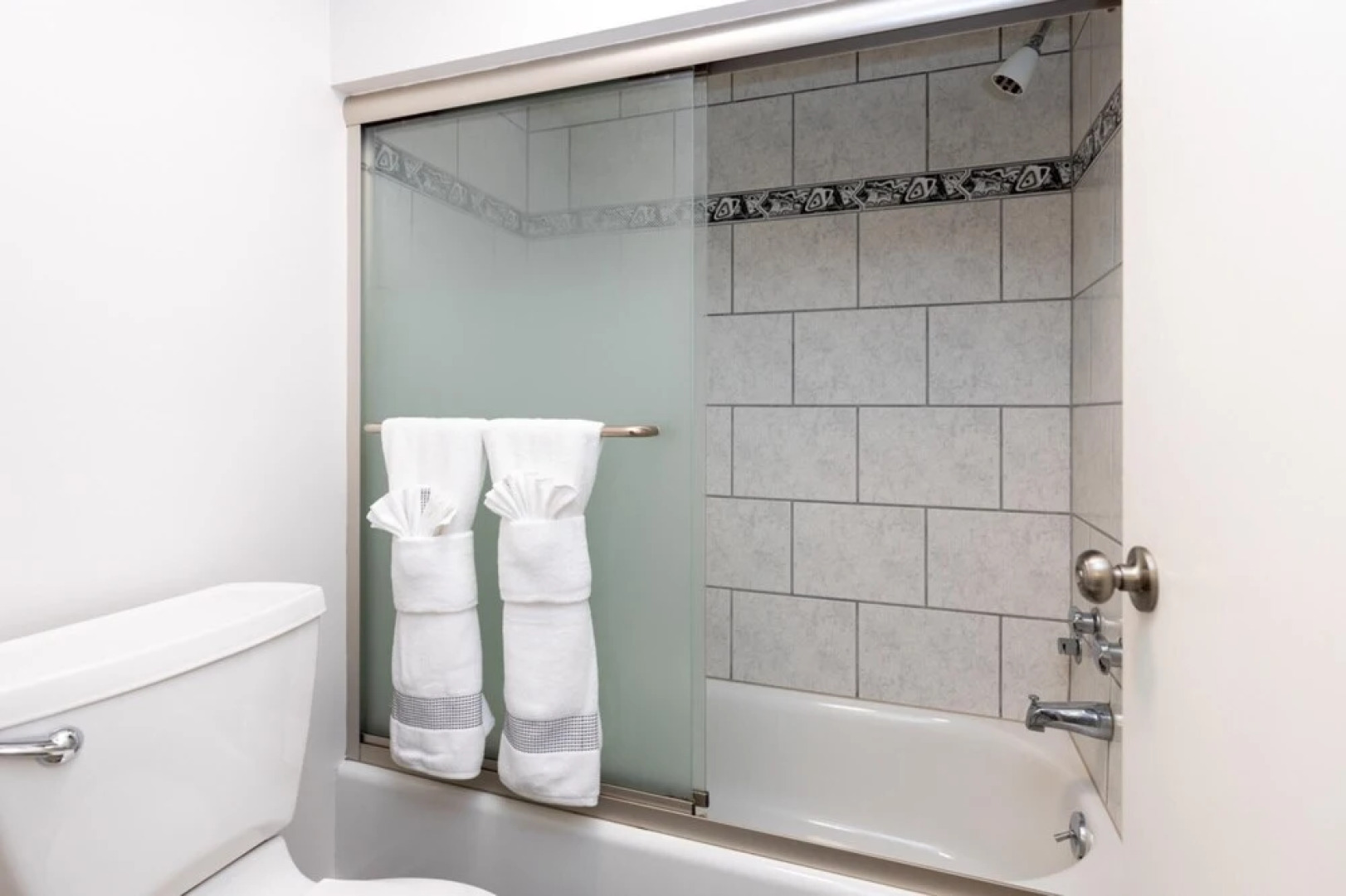 Ski-in out Mountain Home-jacuzzi Sauna Wintergreen