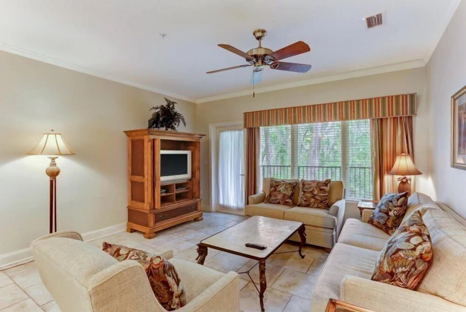 2515/16 Tennis Villas