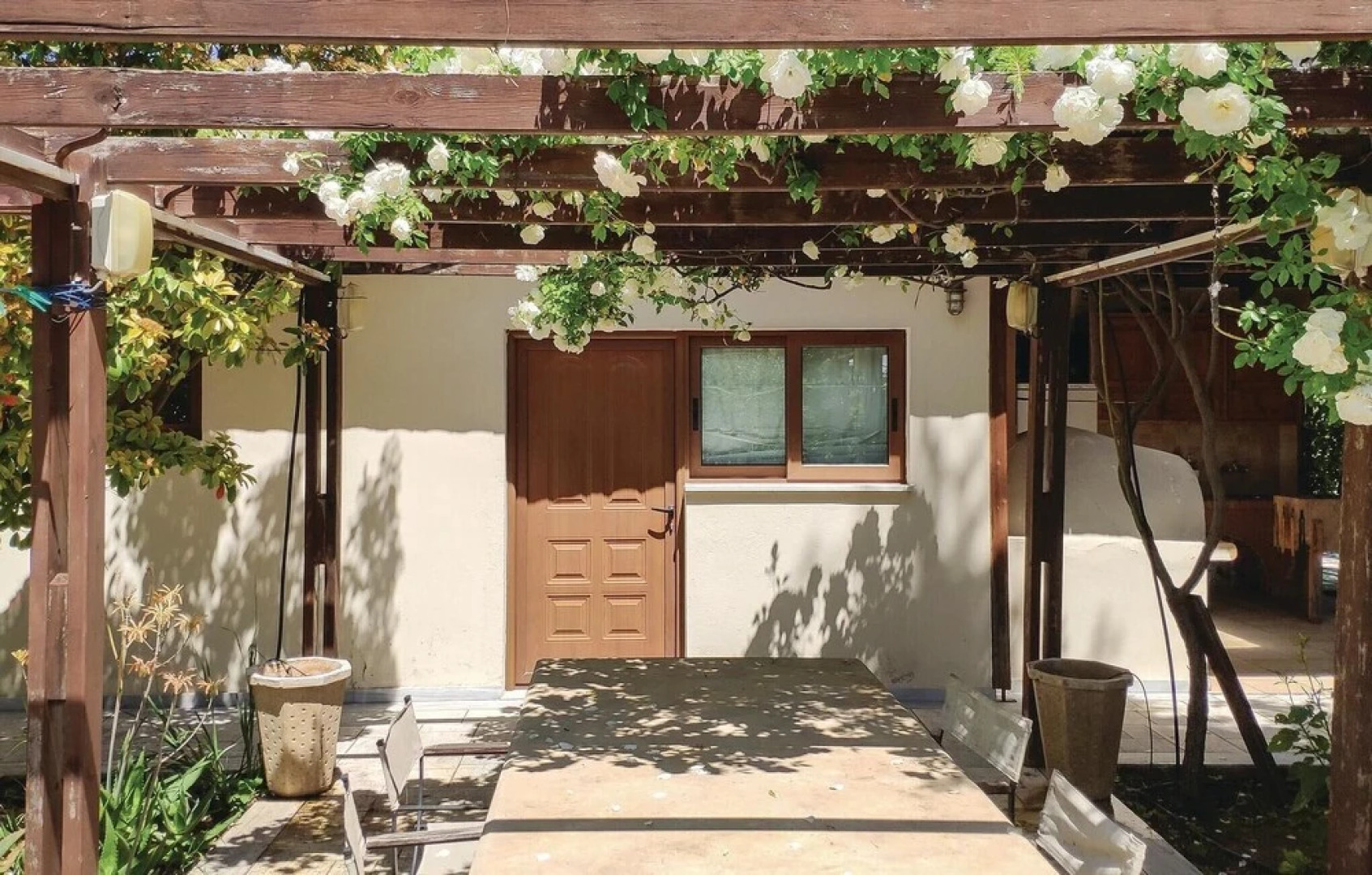 Stunning Home in Kiato With Sauna, Wifi and 5 Bedrooms