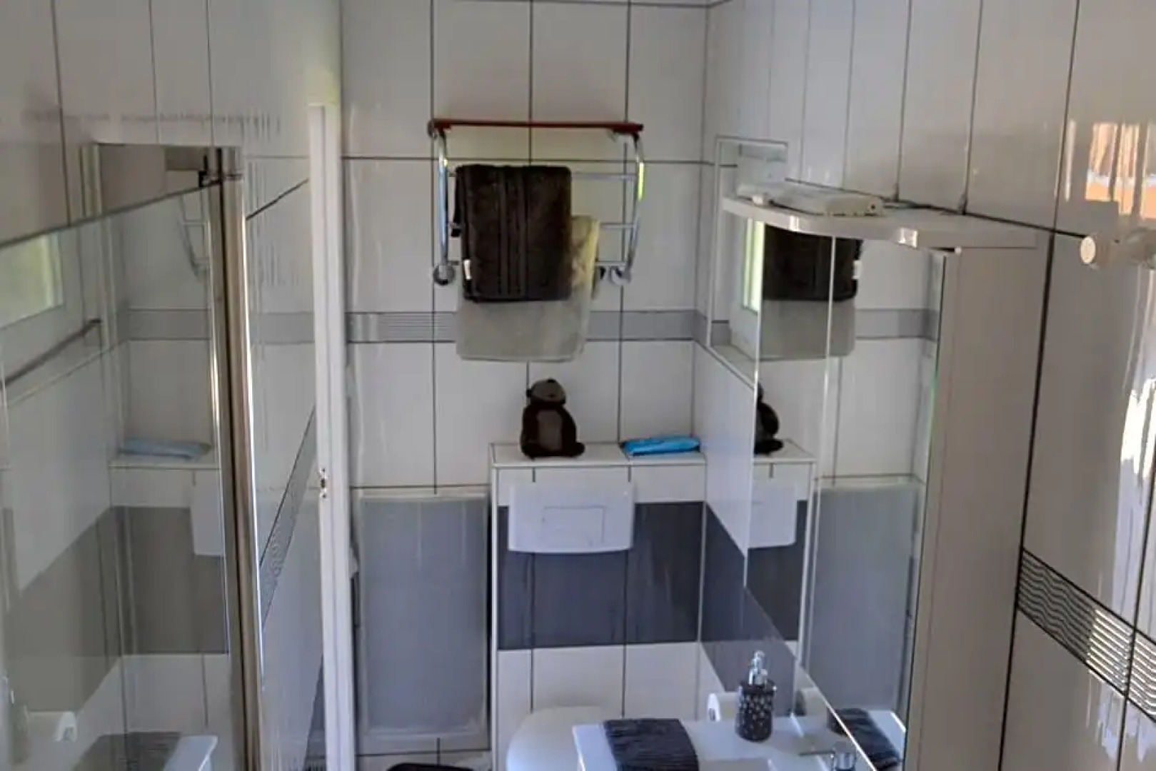 Alaguyauder Le Studio