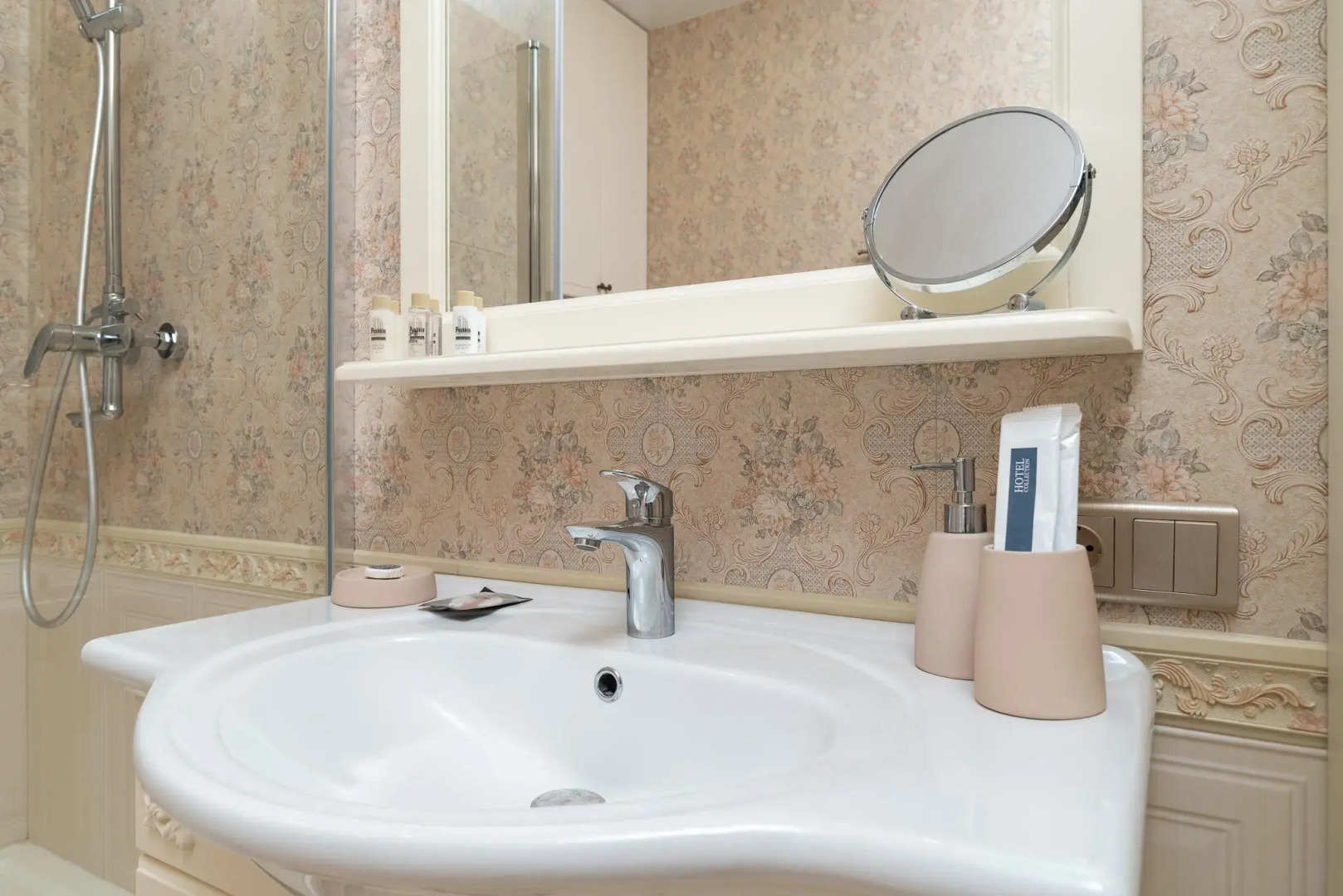 Pushkin Apartments (Пушкин апартаменты)