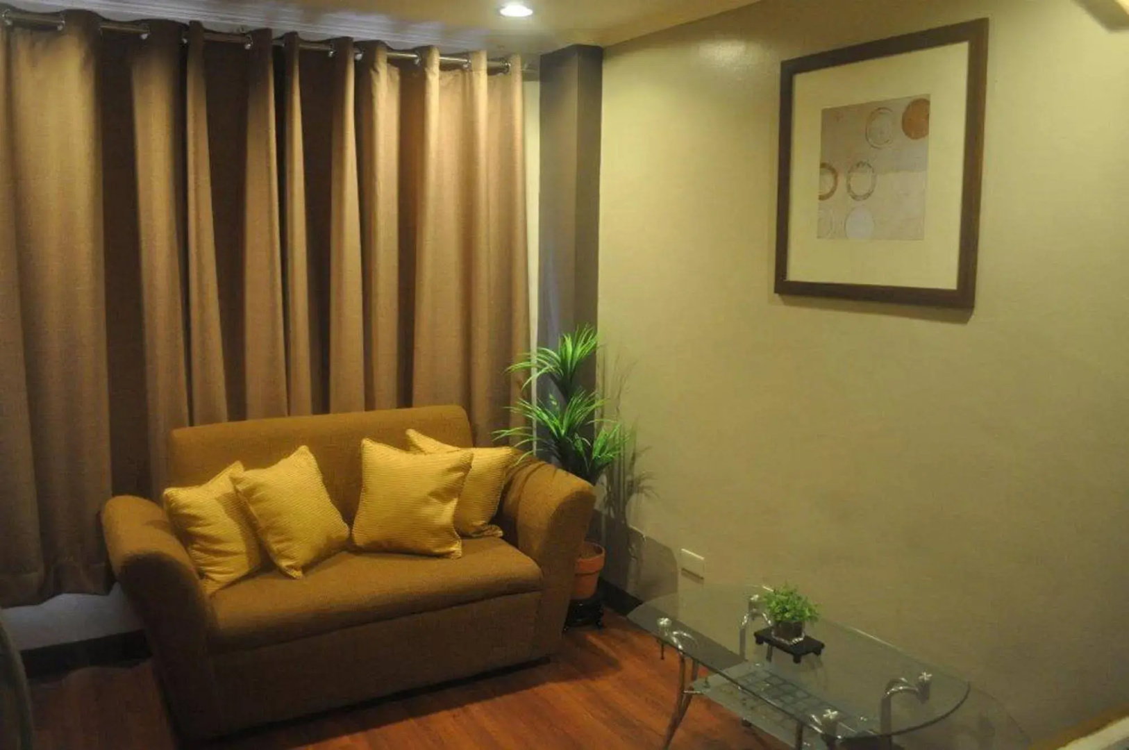 Metro Room Budget Hotel
