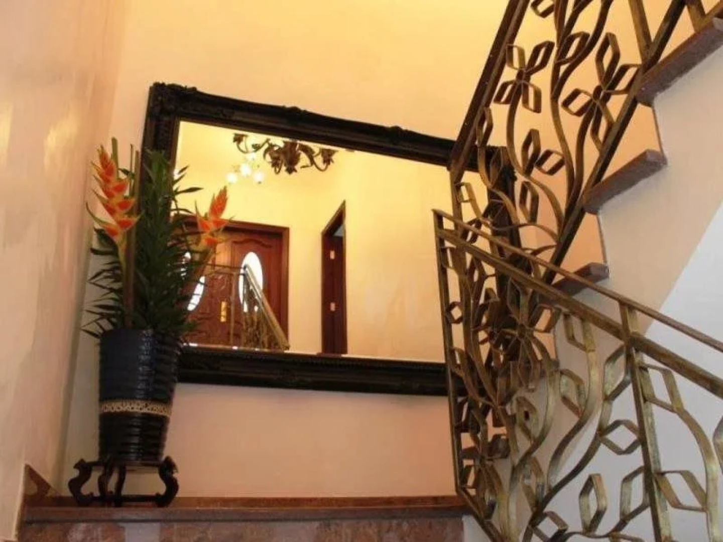 Le Bonheur Villa