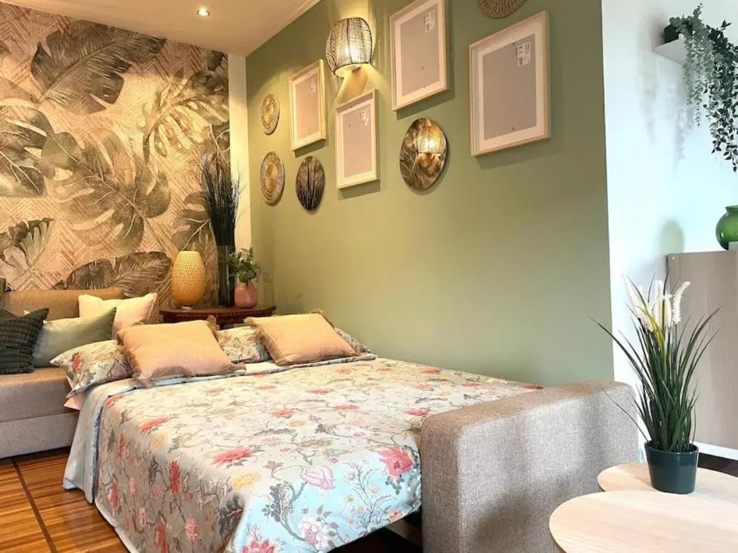 MY HUMBLE HOUSE: appartamento con vista lago e giardino uso esclusivo